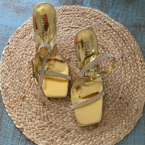 Elegant comfy CAPE ROBBIN heel